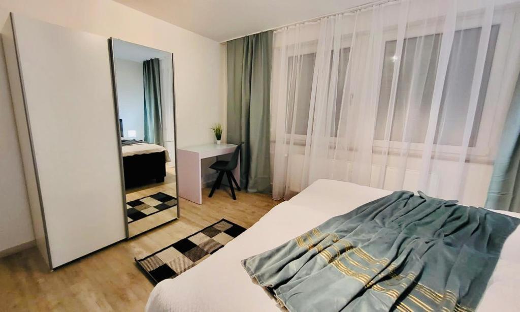 4Rooms Central-Modern Near Mtu With Balcony, The Beach By Lakescape Fewos FDH Exteriör bild
